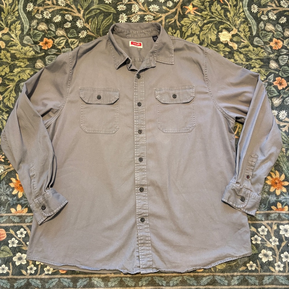 Wrangler Men’s Button Down XL Gray Heavy Duty Long Sleeve Shirt w/Chest Pockets